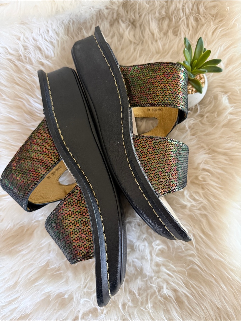 ALEGRIA Camille Metallic Adjustable Slides SANDALS 1.5”Heel Concave Heelbed NWOT - Picture 3 of 7